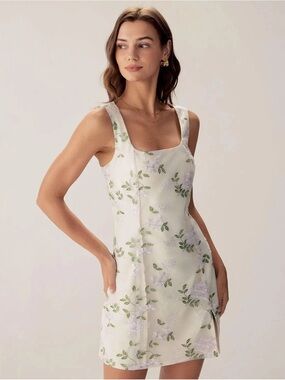 Rihoas Floral Square-Neck Slip Dress in Light Cream and Green